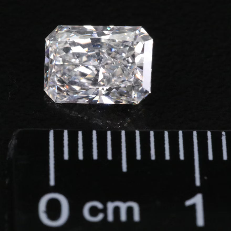 1.33 CT H VS1 Lab Grown Diamond | LG636485553